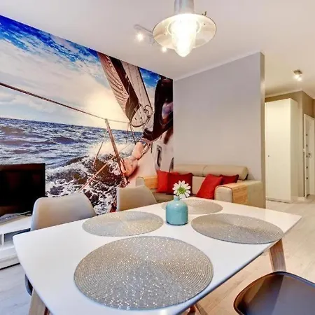 Urbannestgroup & Sw35/36 Apartment